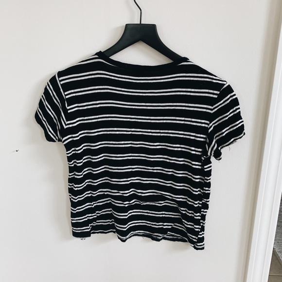 💀BOGO FREE Forever 21 striped crop top - Picture 3 of 4